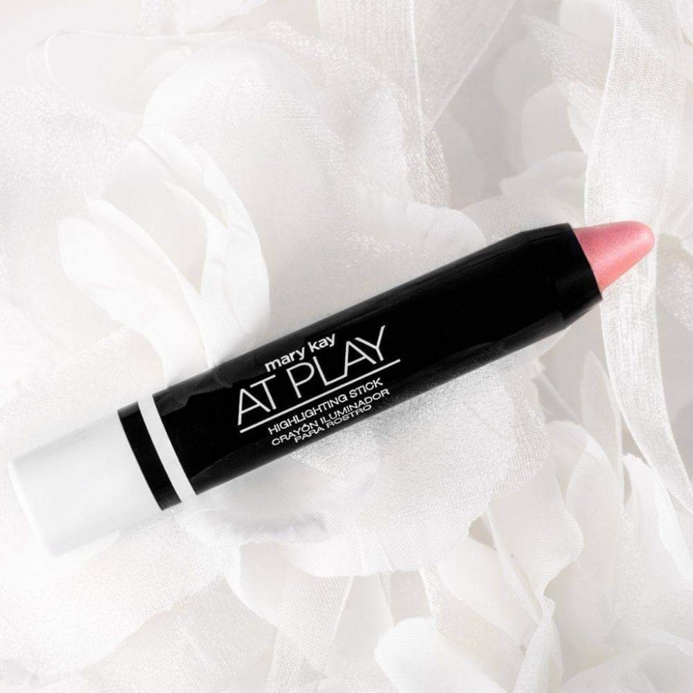 Mary kay  At Play  Rose Gold Highlight Stick.